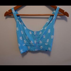 Tra Vida ocean color crop tank